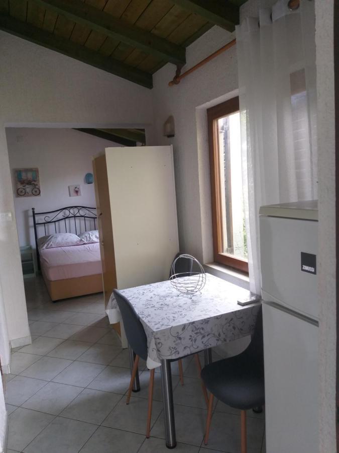 Direkt Na Moru - Bungalov Apartment Sibenik Exterior photo