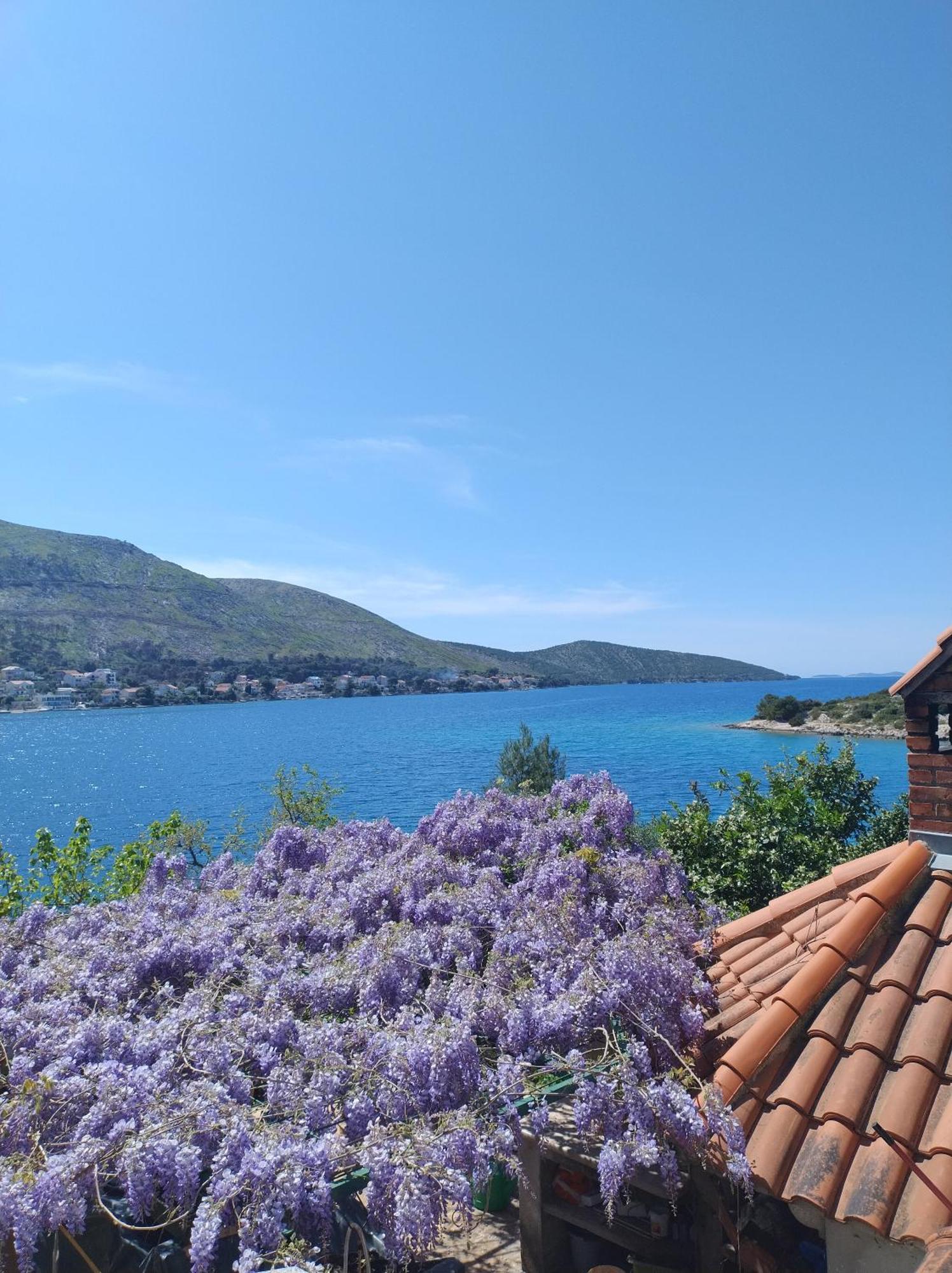 Direkt Na Moru - Bungalov Apartment Sibenik Exterior photo